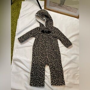 Girls Crazy 8 size 6-12 months black and brown leopard print winter body suite.